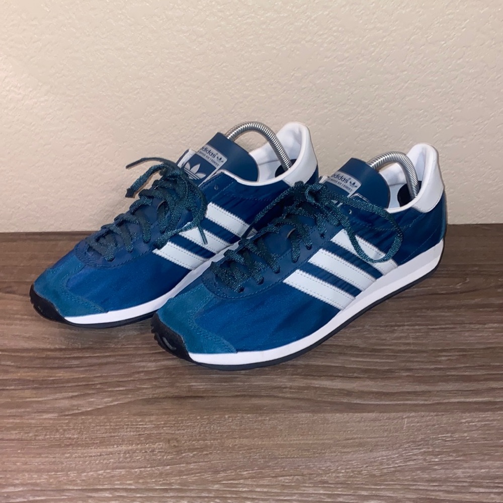 Adidas sneakers size 9 1/2 mens